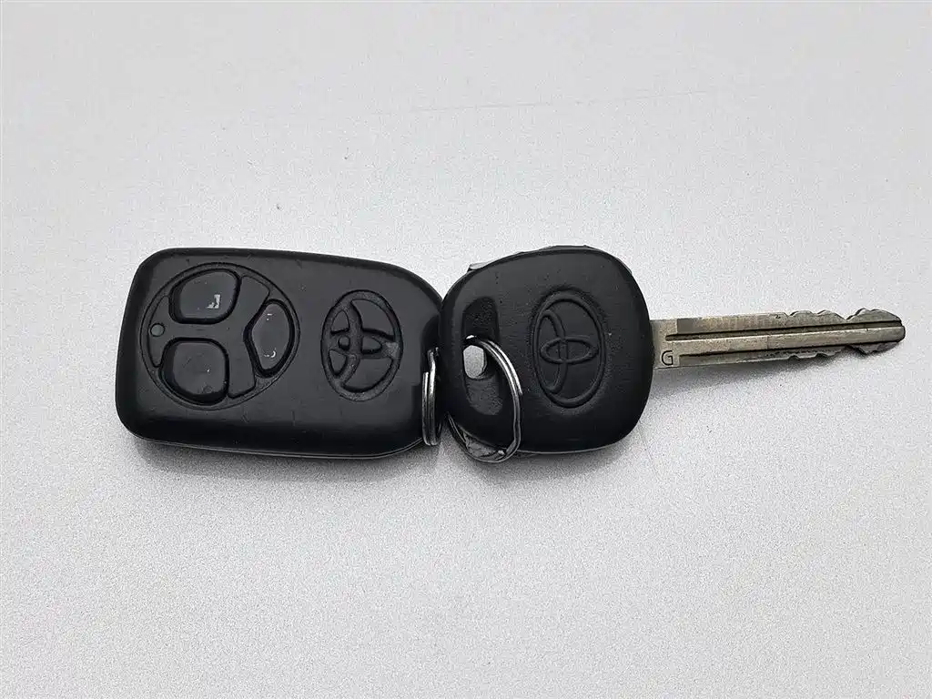 Toyota Corolla 2013 1.6L Automatic Excellence Edition фото 19