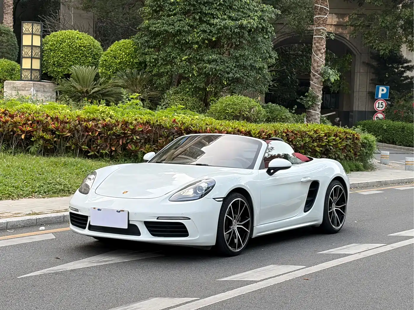 Porsche 718 2018 Boxster 2.0T фото 3
