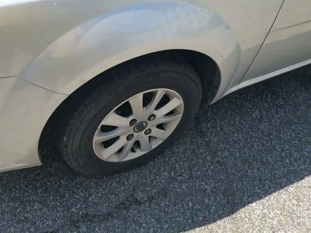 Buick Excelle 2013 1.5L Manual Classic Edition фото 23