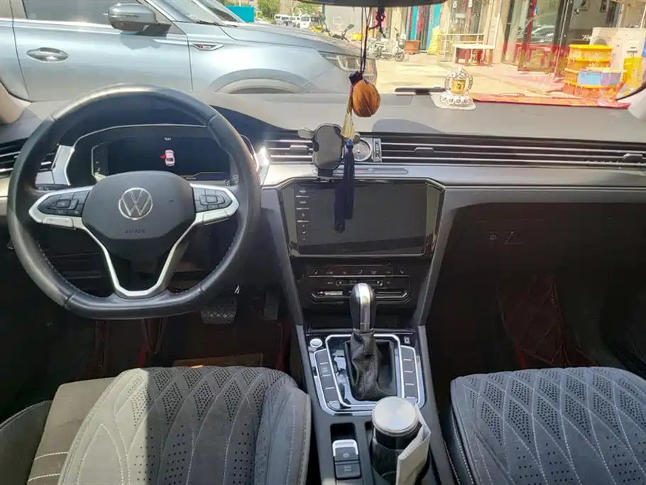 Volkswagen Magotan 2020 380TSI DSG Luxury фото 12