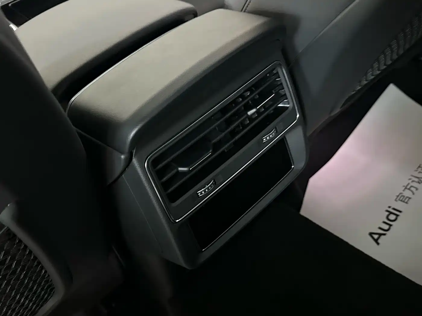 Audi Q7 2023 55 TFSI quattro S line Sport фото 12