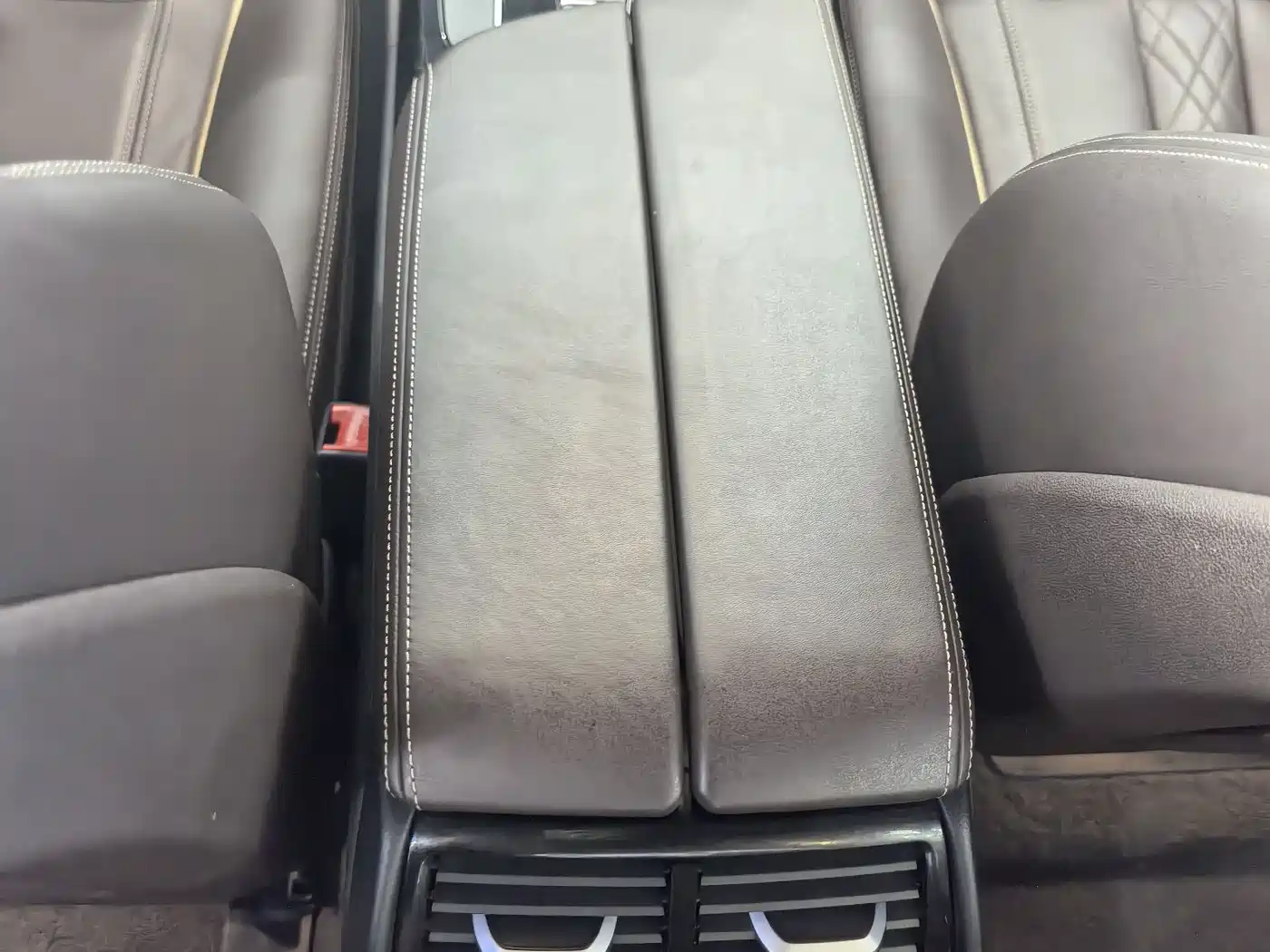 BMW 5 Series New Energy 2019 530Le Luxury Package фото 16