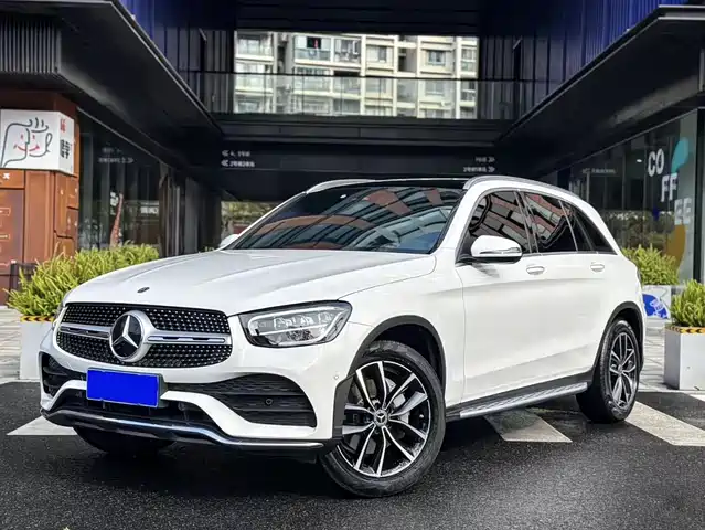 MERCEDES-BENZ GLC