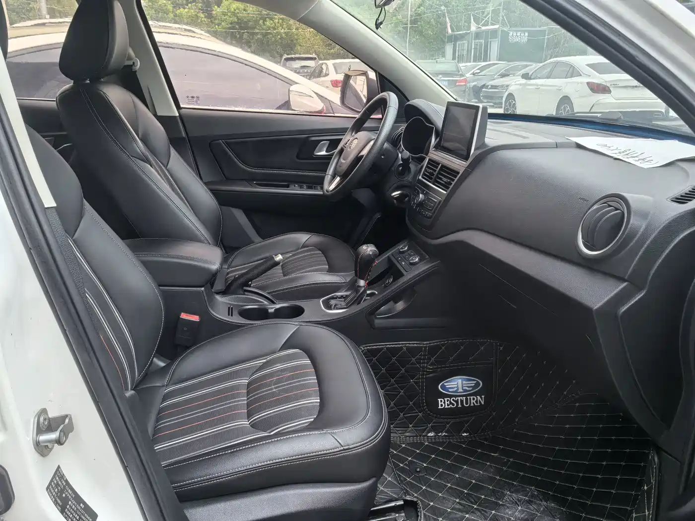 Besturn X40 2018 2017 1.6L Automatic Luxury