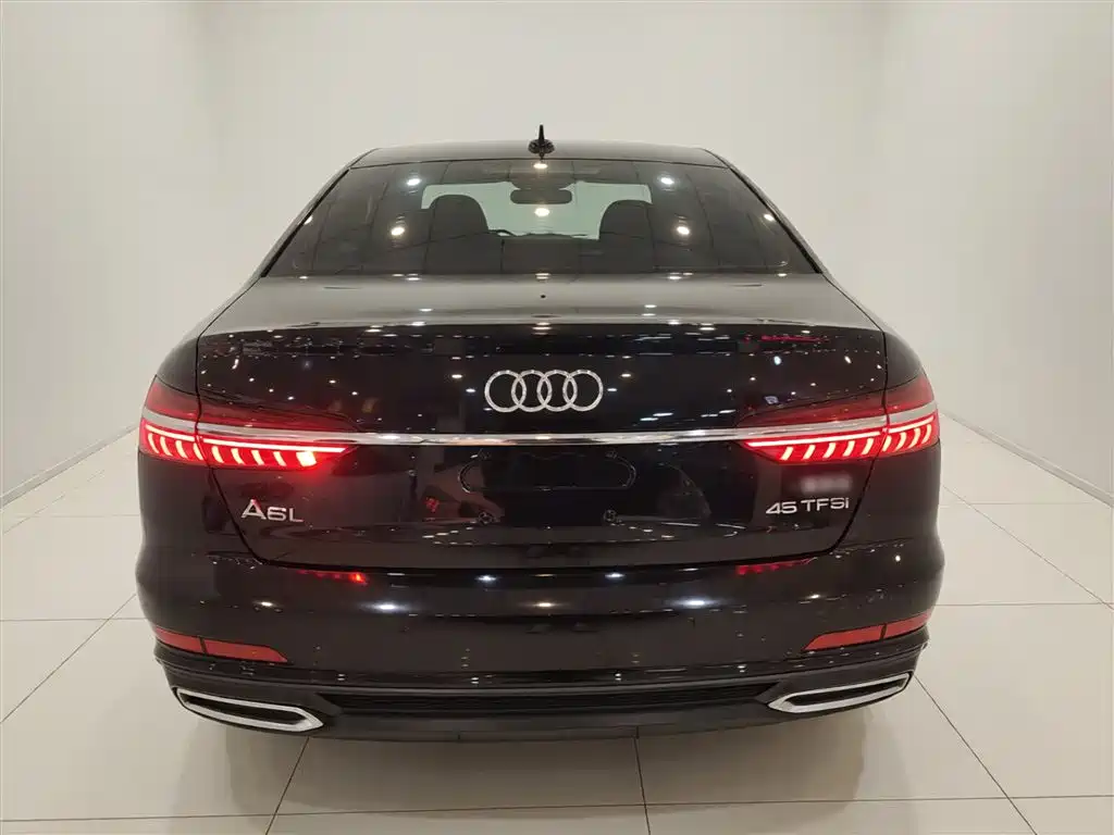 Audi A6L 2021 45 TFSI Exclusive Sport фото 4