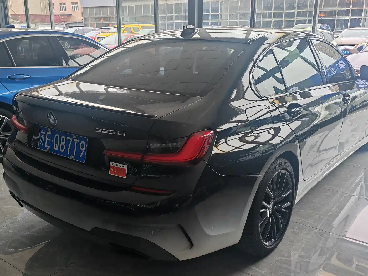 BMW 3 Series 2020 Facelift 325Li M Sport Night Edition фото 4