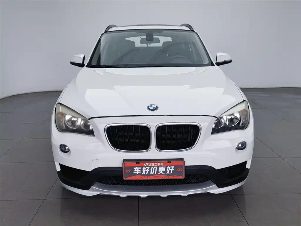 BMW X1 2014 sDrive18i Fashion Edition фото 3