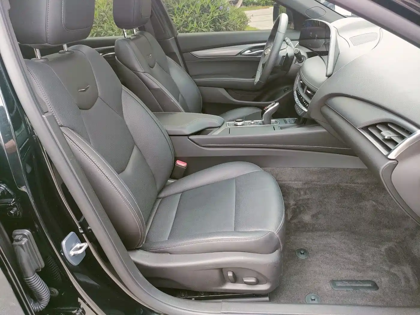 Cadillac CT5 2026 2025 Model 28T Urban Sport Edition