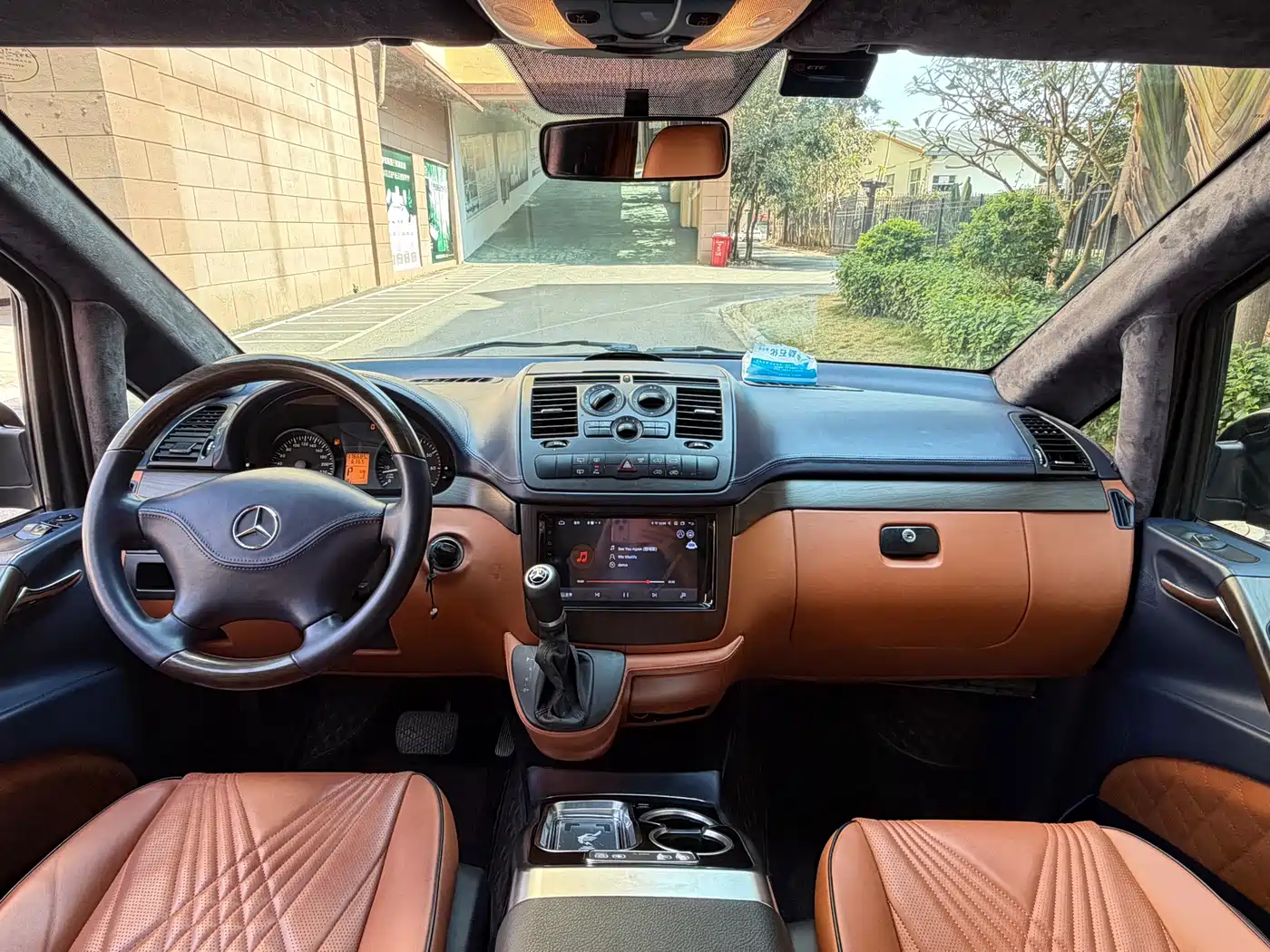 Mercedes-Benz Vito 2013 Model 3.0L Elite Edition фото 6