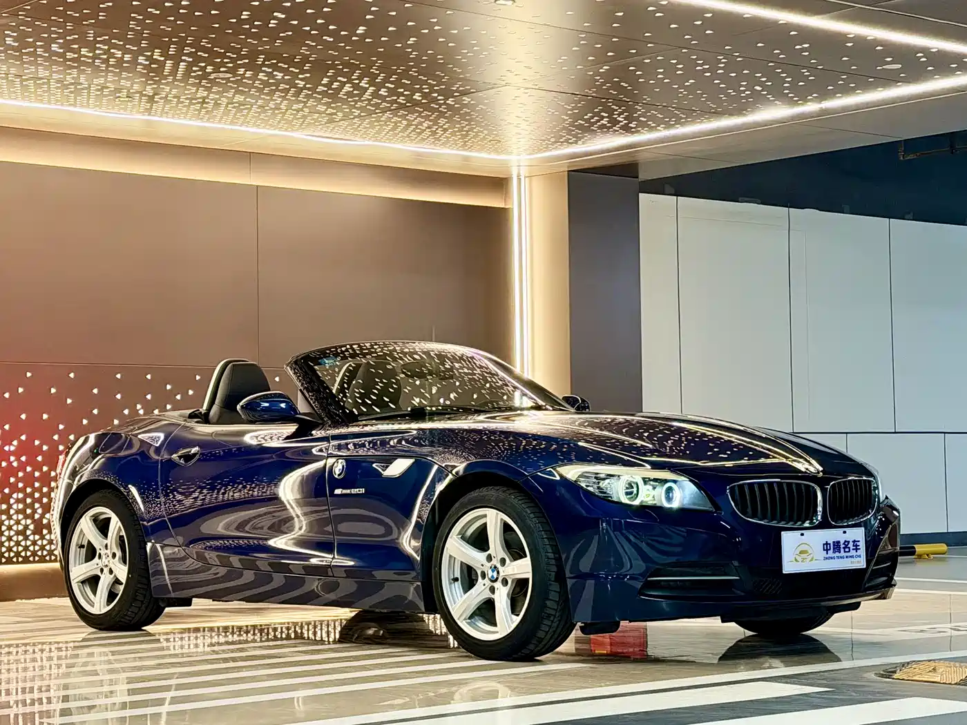 BMW Z4 2012 sDrive20i Leading фото 5