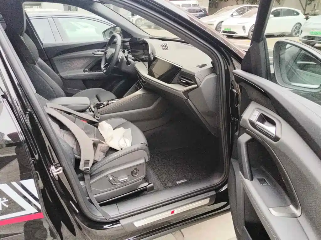Audi Q5L 2026 2026 Model Base Version