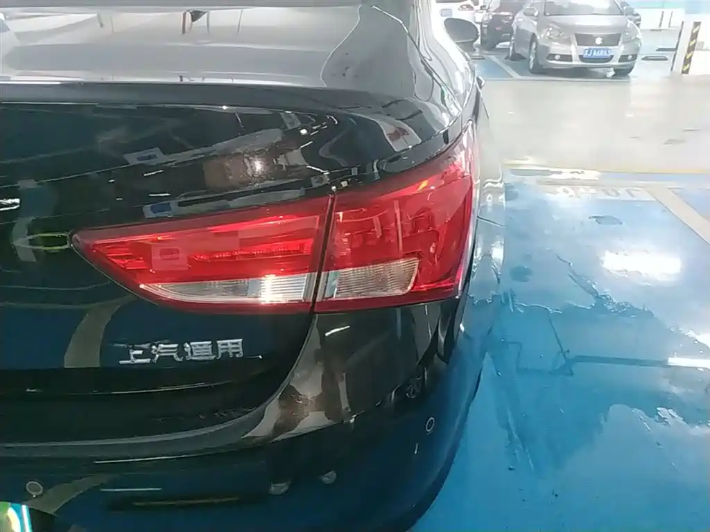 Buick Verano 2019 Sedan 20T Dual Clutch Leading фото 8
