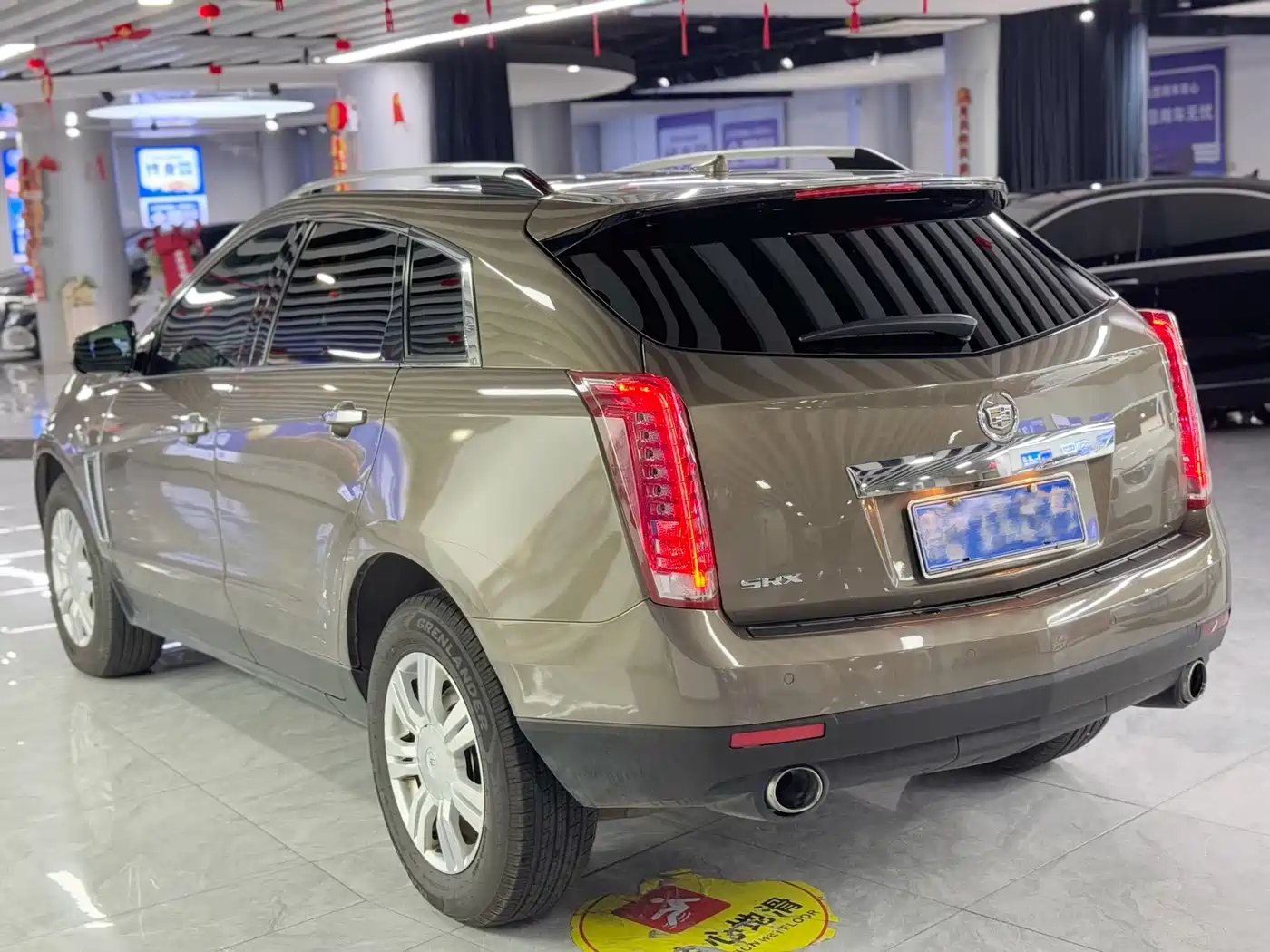 Cadillac SRX 2015 3.0L Elite фото 6