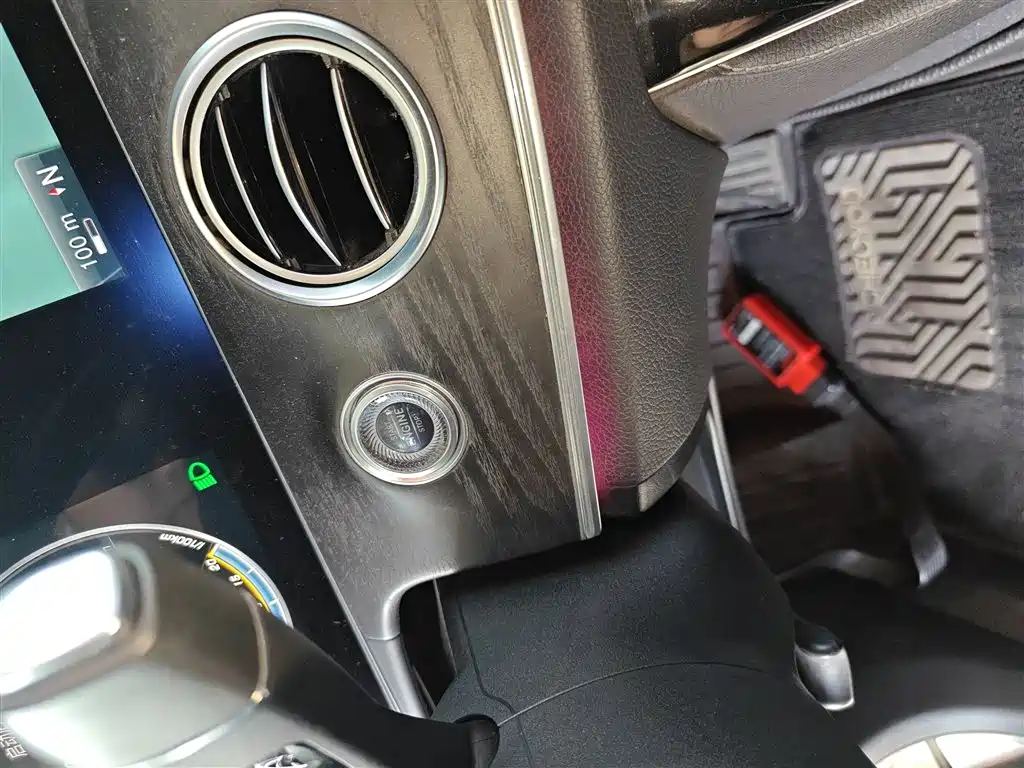 Mercedes-Benz E-Class 2016 E 200 L Sport Type фото 17