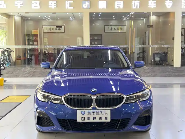BMW 3 SERIES