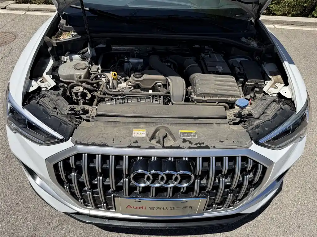 Audi Q3 2024 35 TFSI Fashion Elegance фото 5
