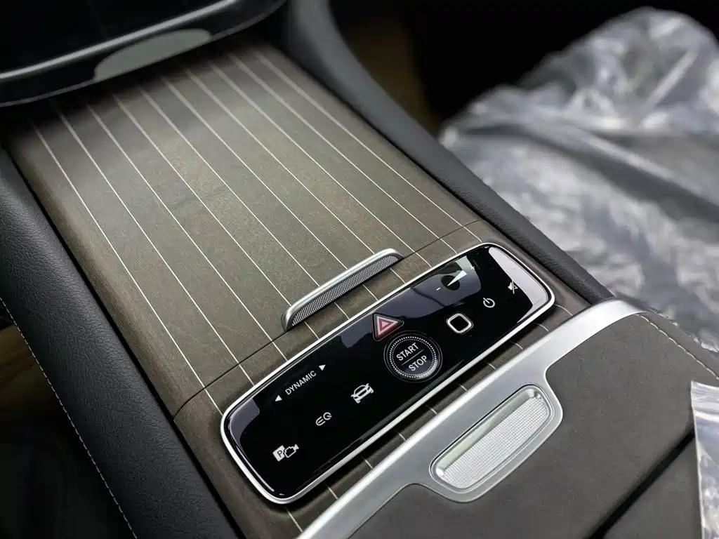 Mercedes-Benz EQS SUV 2026 2025 Model 500 4MATIC