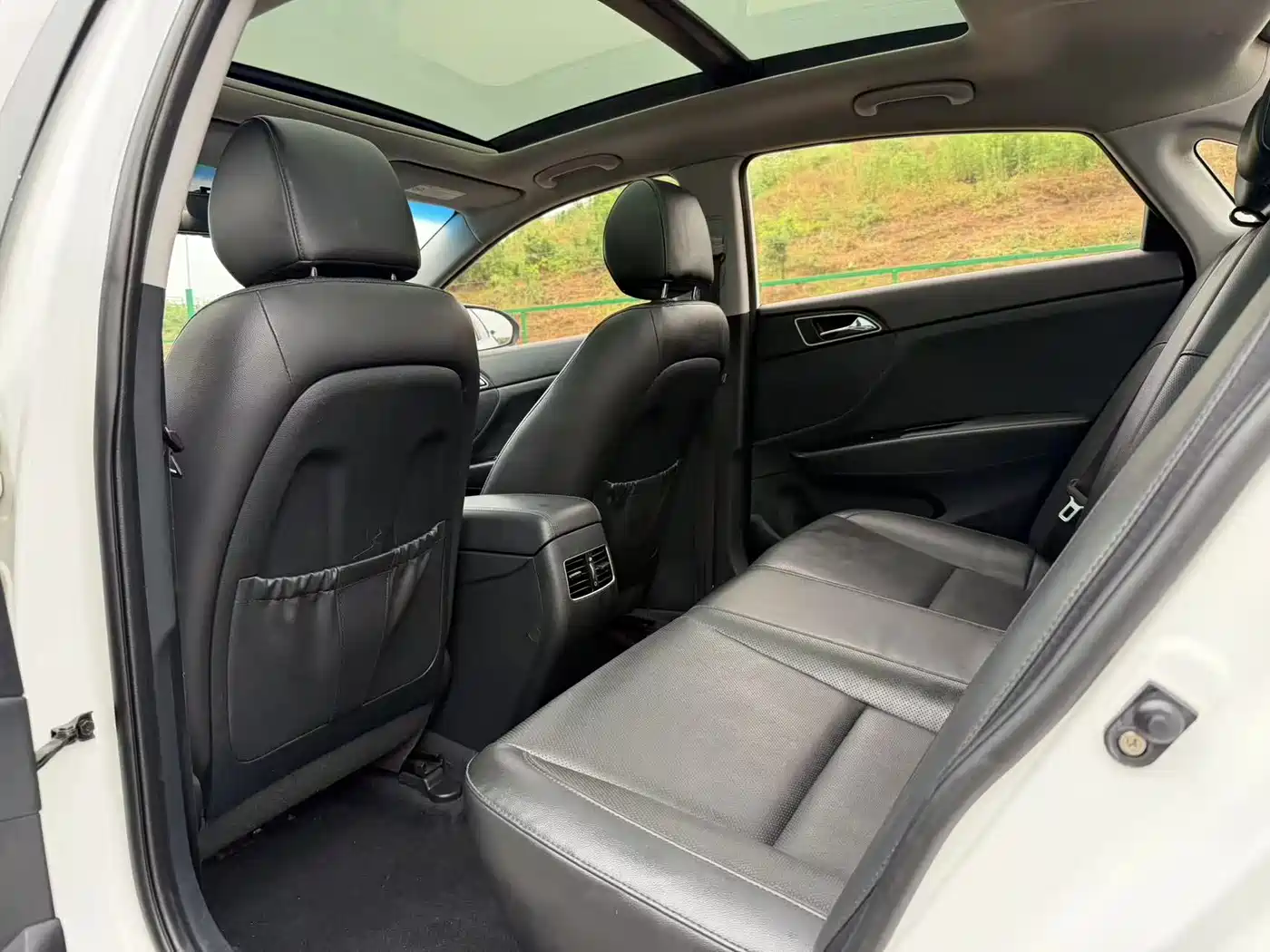 Hyundai Mistra 2014 1.8L Auto Smart GLS фото 9