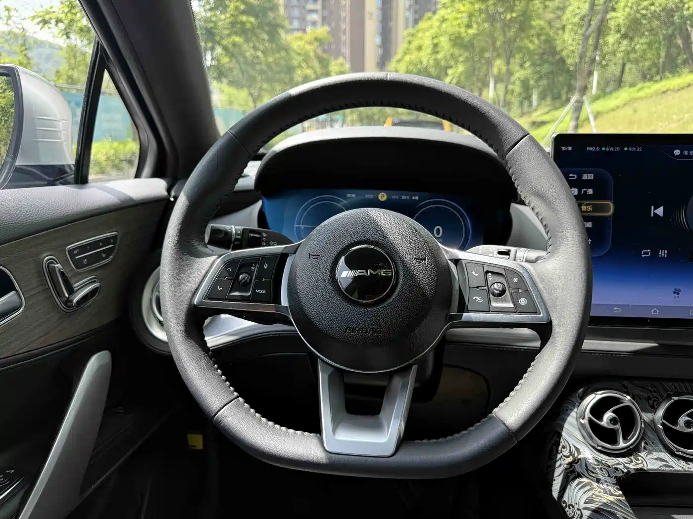 Denza X 2020 Model PHEV Flagship Edition фото 18