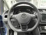 Photo 8 - Volkswagen Touran