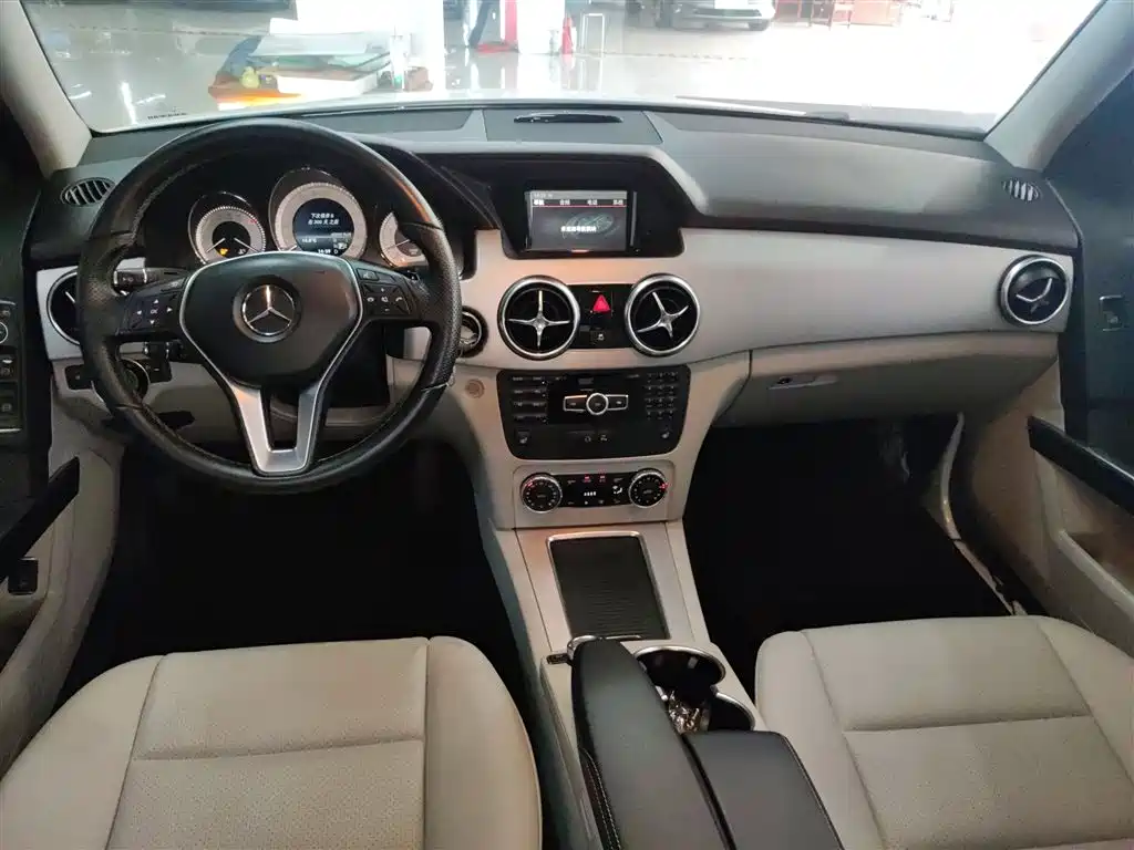Mercedes-Benz GLK-Class 2013 GLK 300 4MATIC Dynamic Sunroof фото 10