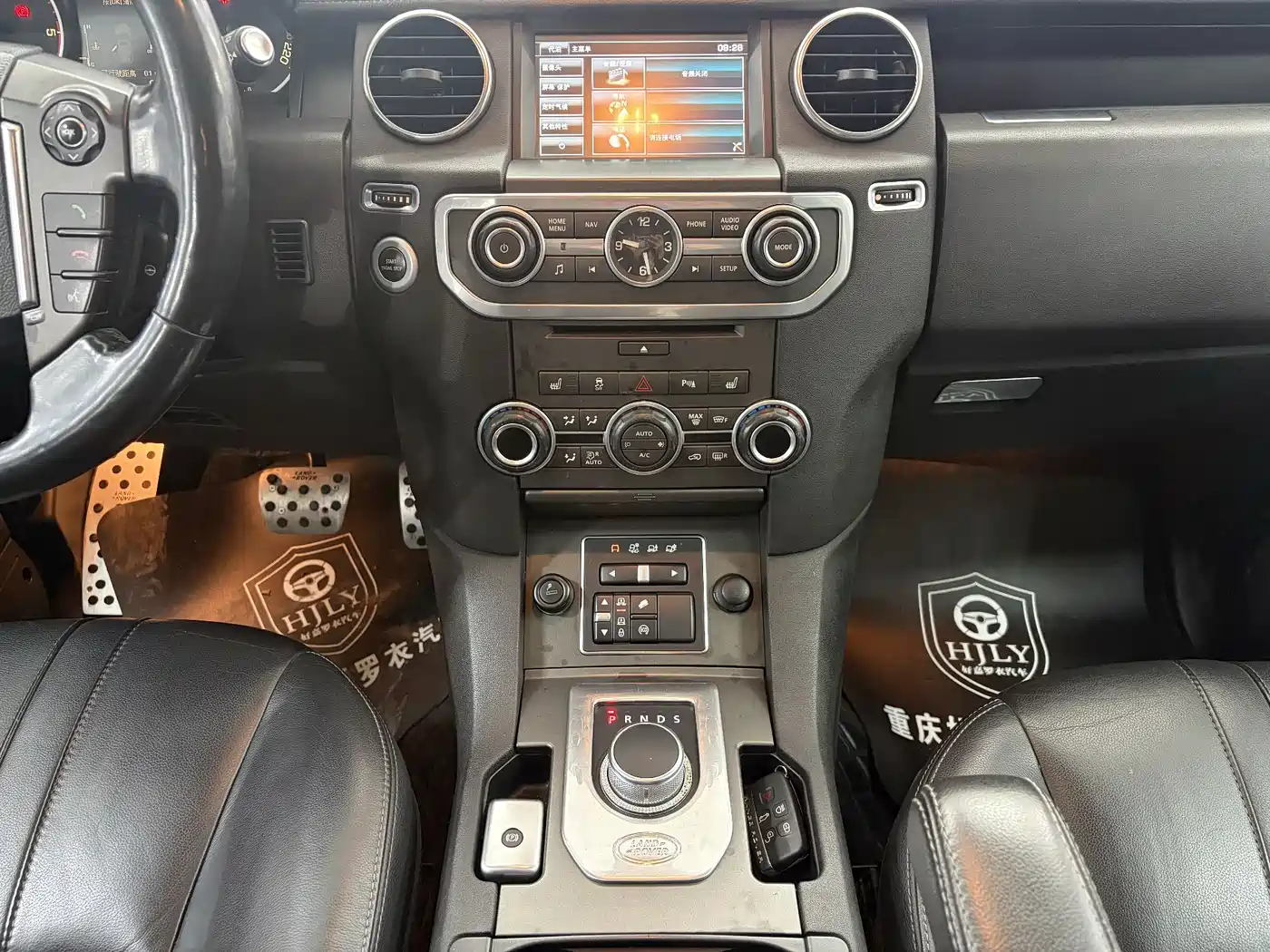 Land Rover Discovery 2015 3.0 SDV6 HSE Diesel фото 22