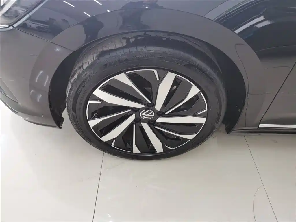 Volkswagen Passat 2024 330TSI Elite Edition фото 25