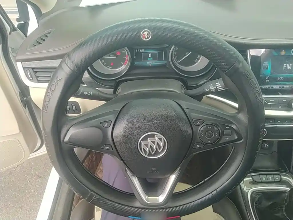 Фото 11 - Buick Verano