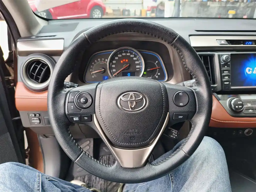 Toyota RAV4 Rongfang 2013 2.5L Auto 4WD Luxury фото 7