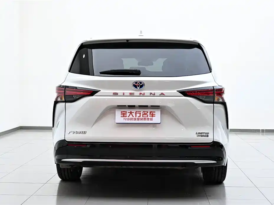 Toyota Sienna 2021 2.5L Hybrid Premium Edition фото 8
