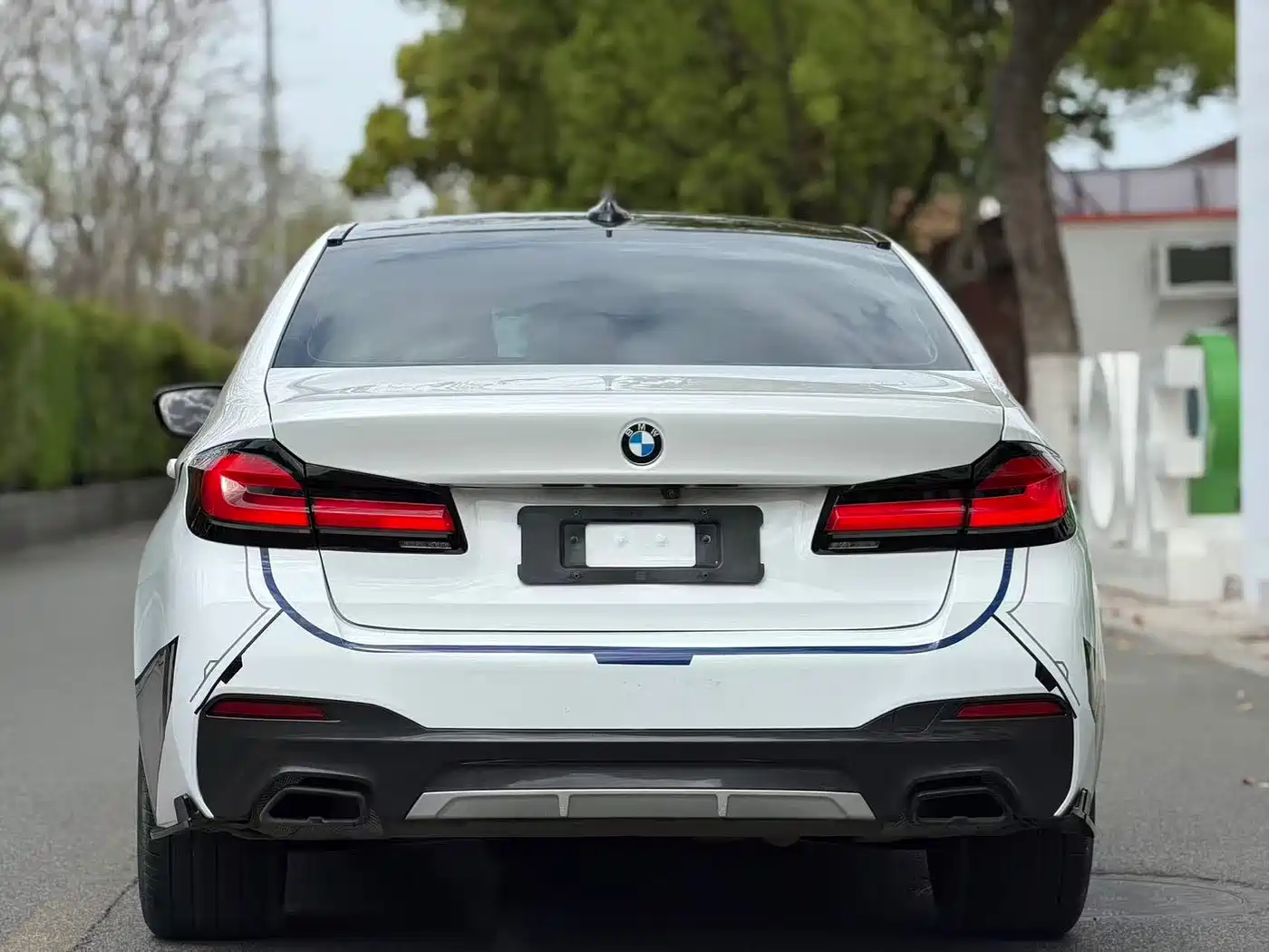 BMW 5 Series 2022 530Li Leading M Sport Package фото 8