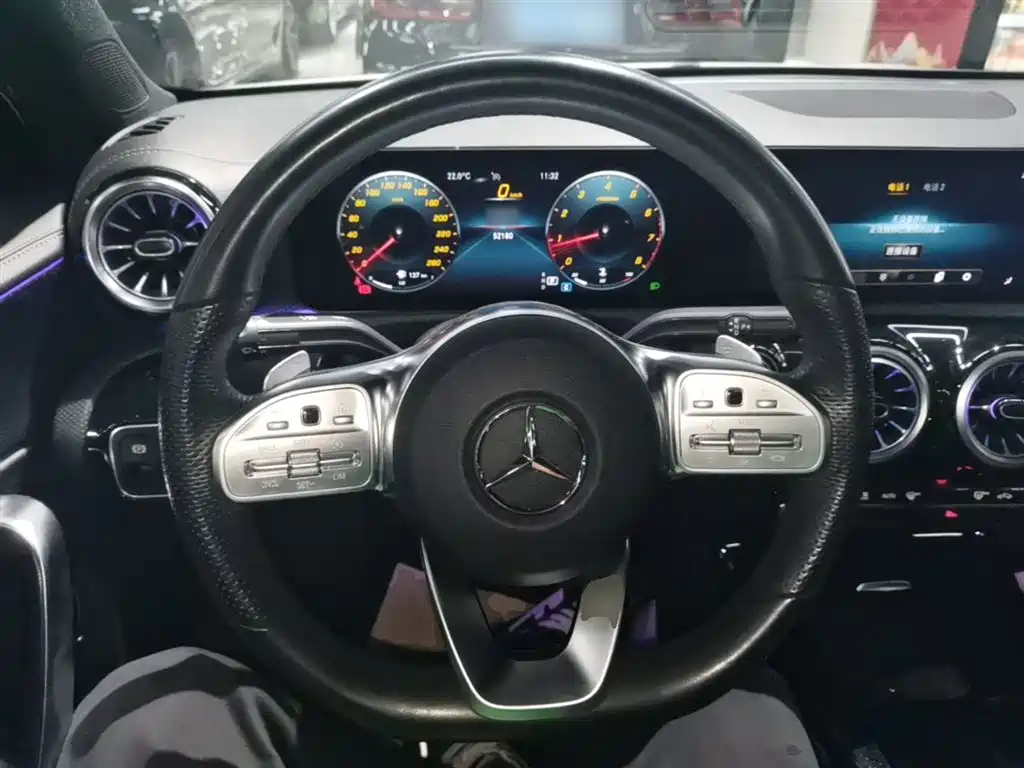 Mercedes-Benz A-Class 2021 A 200 L Sport Sedan Fashion Edition фото 11