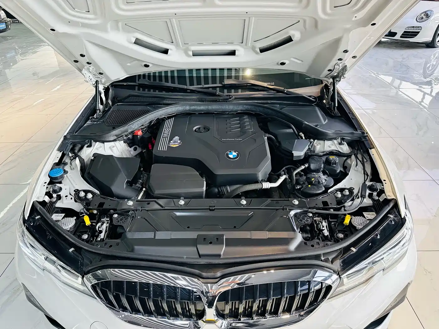 BMW 3 Series 2021 325Li M Sport Package фото 22