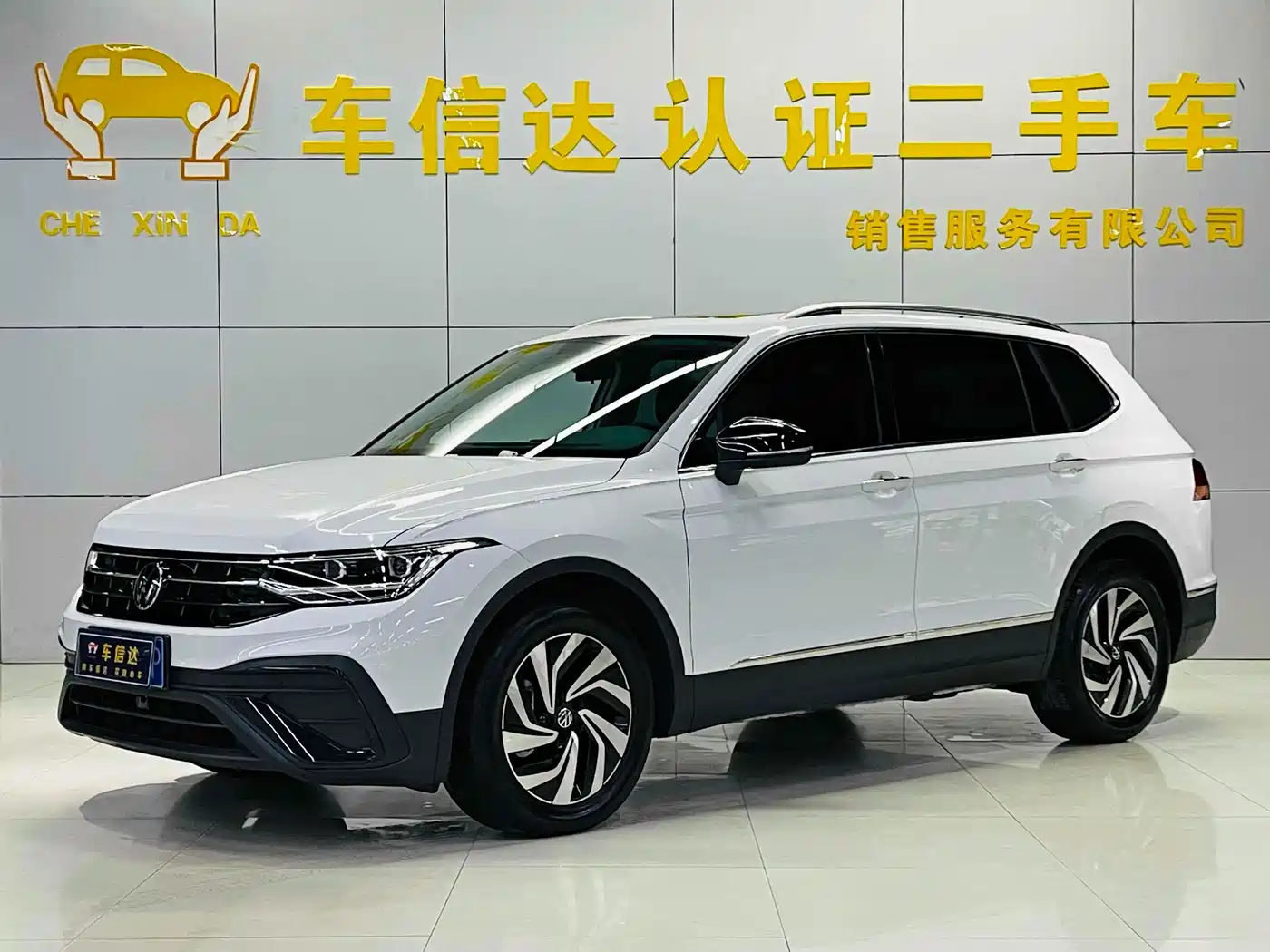 Volkswagen Tiguan L 2024 300TSI Auto 2WD Smart Edition фото 4