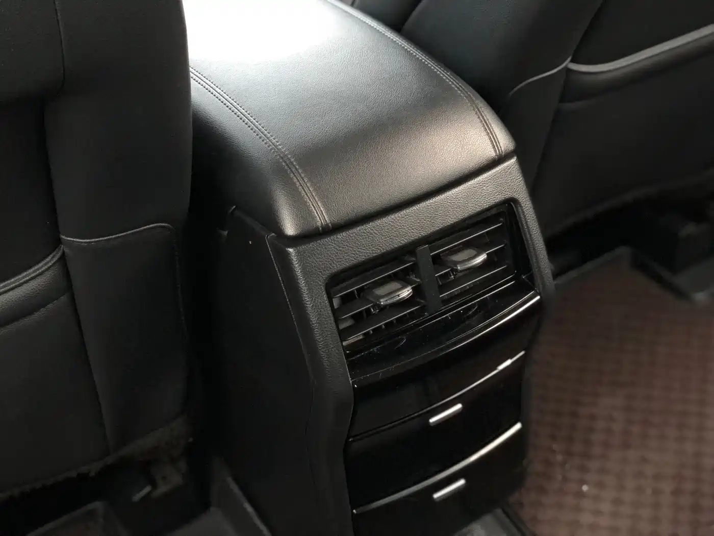 Ford Edge 2018 2018 EcoBoost 245 FWD Platinum 5-seater