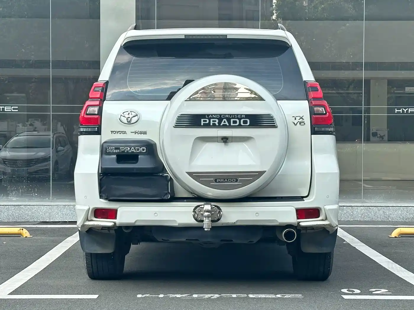 Photo 4 - Toyota Prado