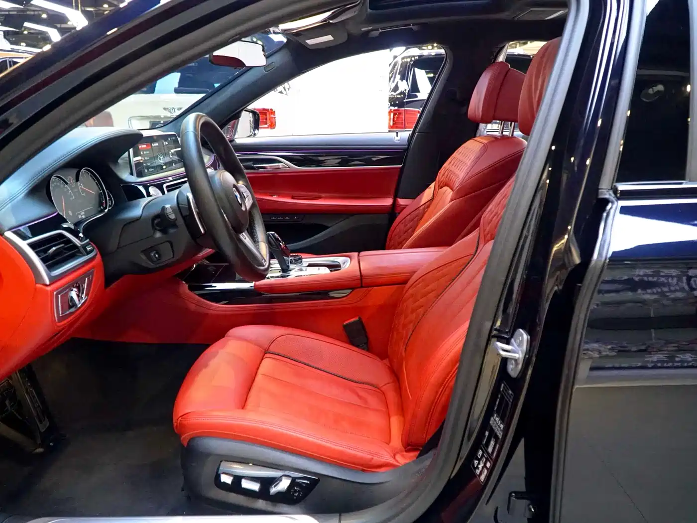 BMW 7 Series 2018 740Li xDrive Premium Type M Sport Package фото 7