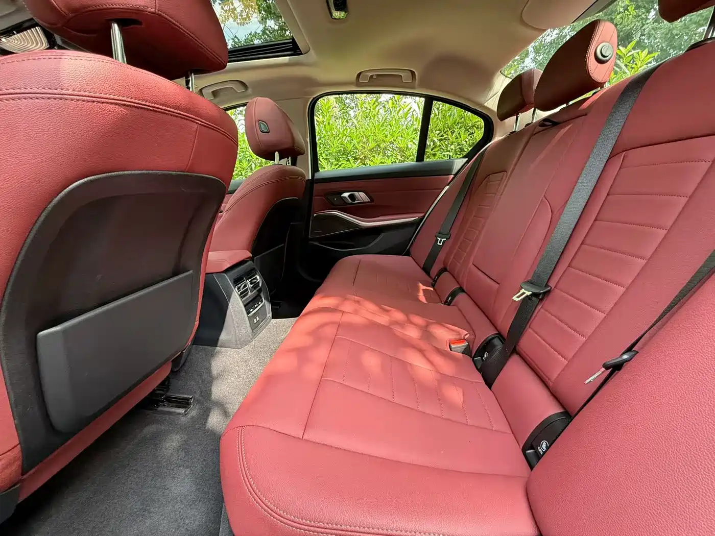 BMW 3 Series 2022 Facelift 325i M Sport Shadow Edition фото 7