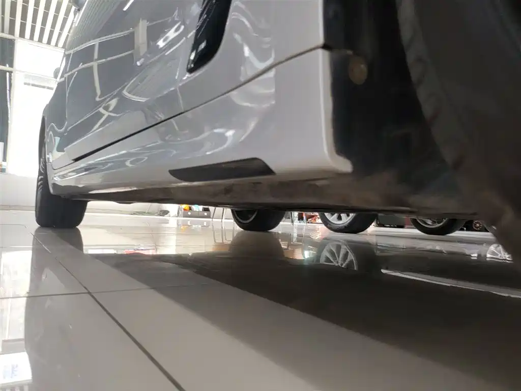 BMW 5 Series 2018 Facelift 530Li Leading M Sport Package фото 21