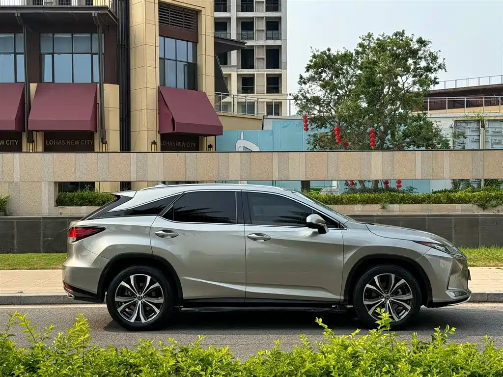 LEXUS RX