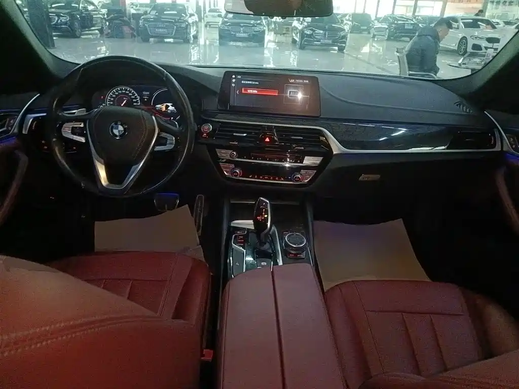 BMW 5 Series 2018 Facelift 530Li Leading M Sport Package фото 9