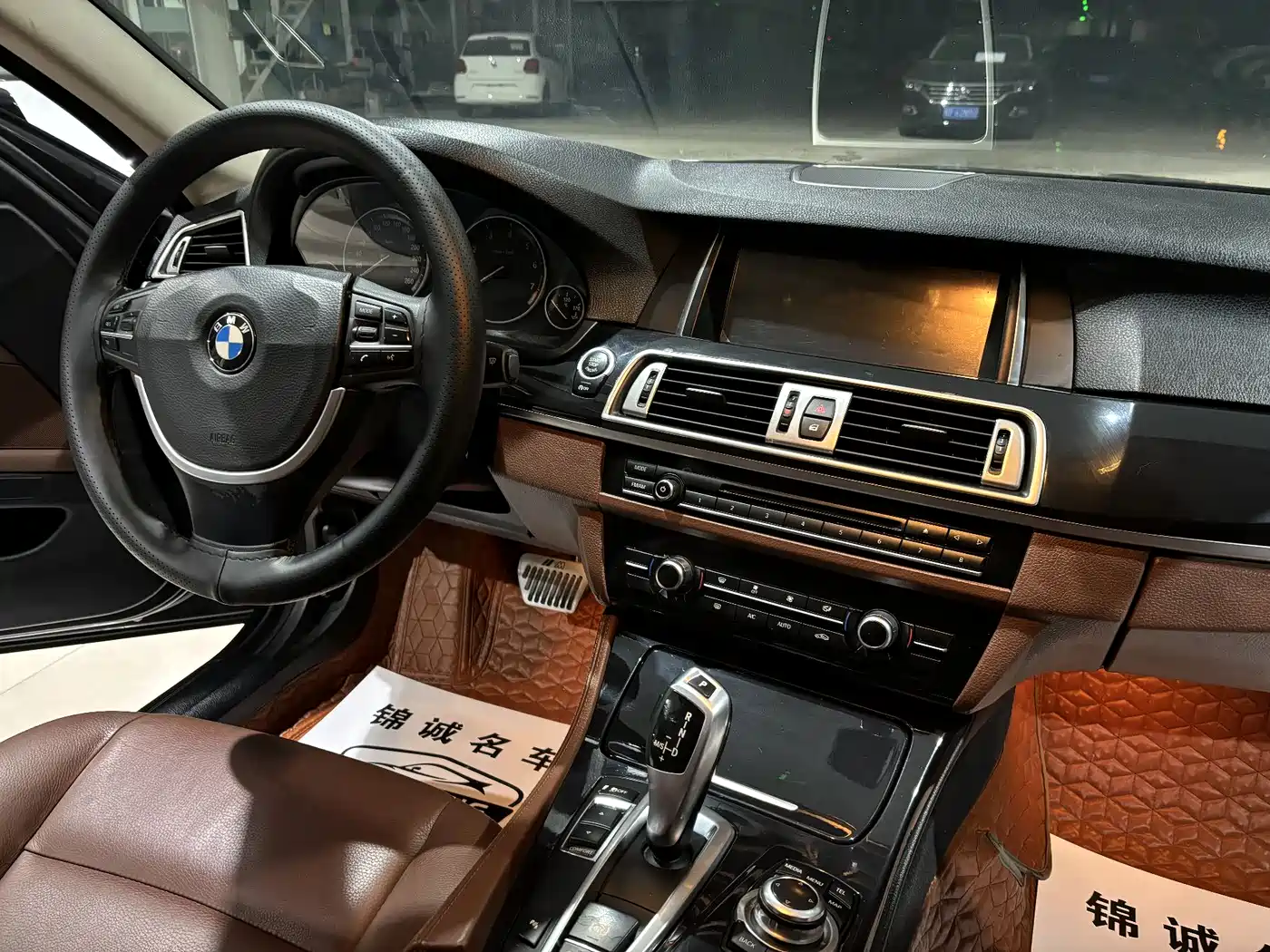 BMW 5 Series 2014 520Li Elegance фото 13