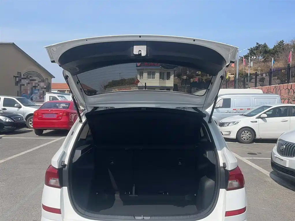 SKODA KOMICK