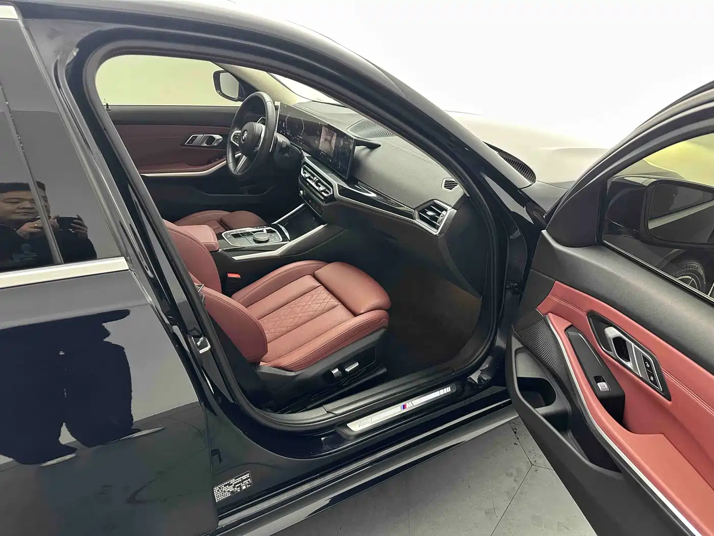 BMW 3 Series 2023 320Li M Sport Package фото 7