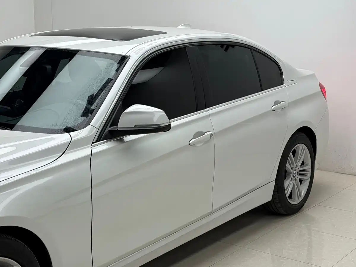 BMW 3 Series 2017 320Li Fashion фото 8