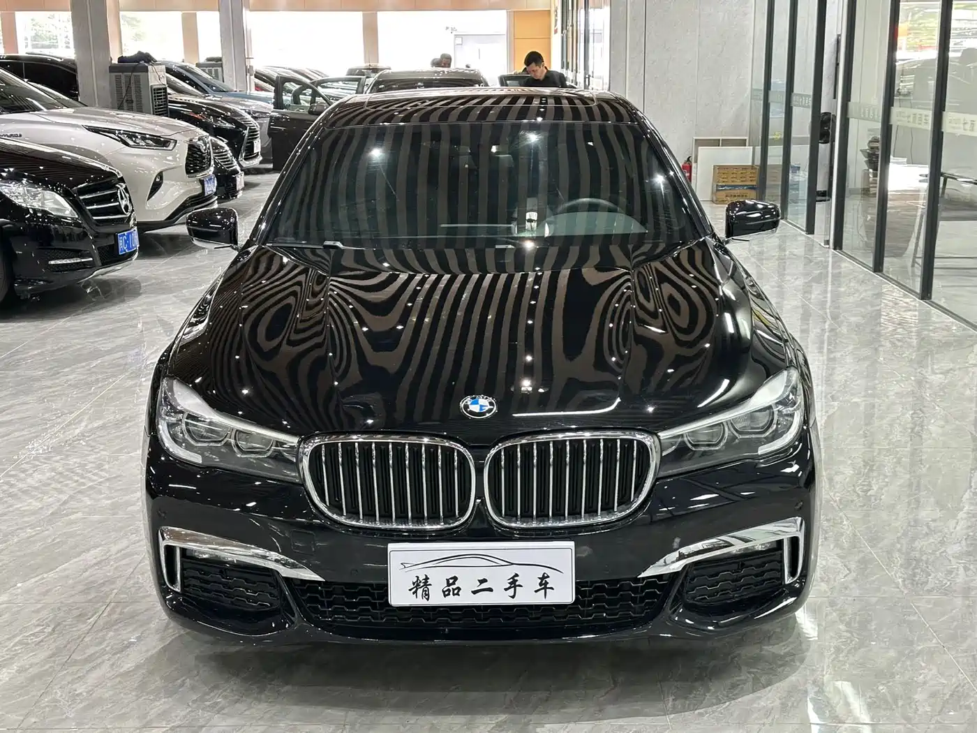 BMW 7 Series 2018 730Li Leading Type M Sport Package фото 2
