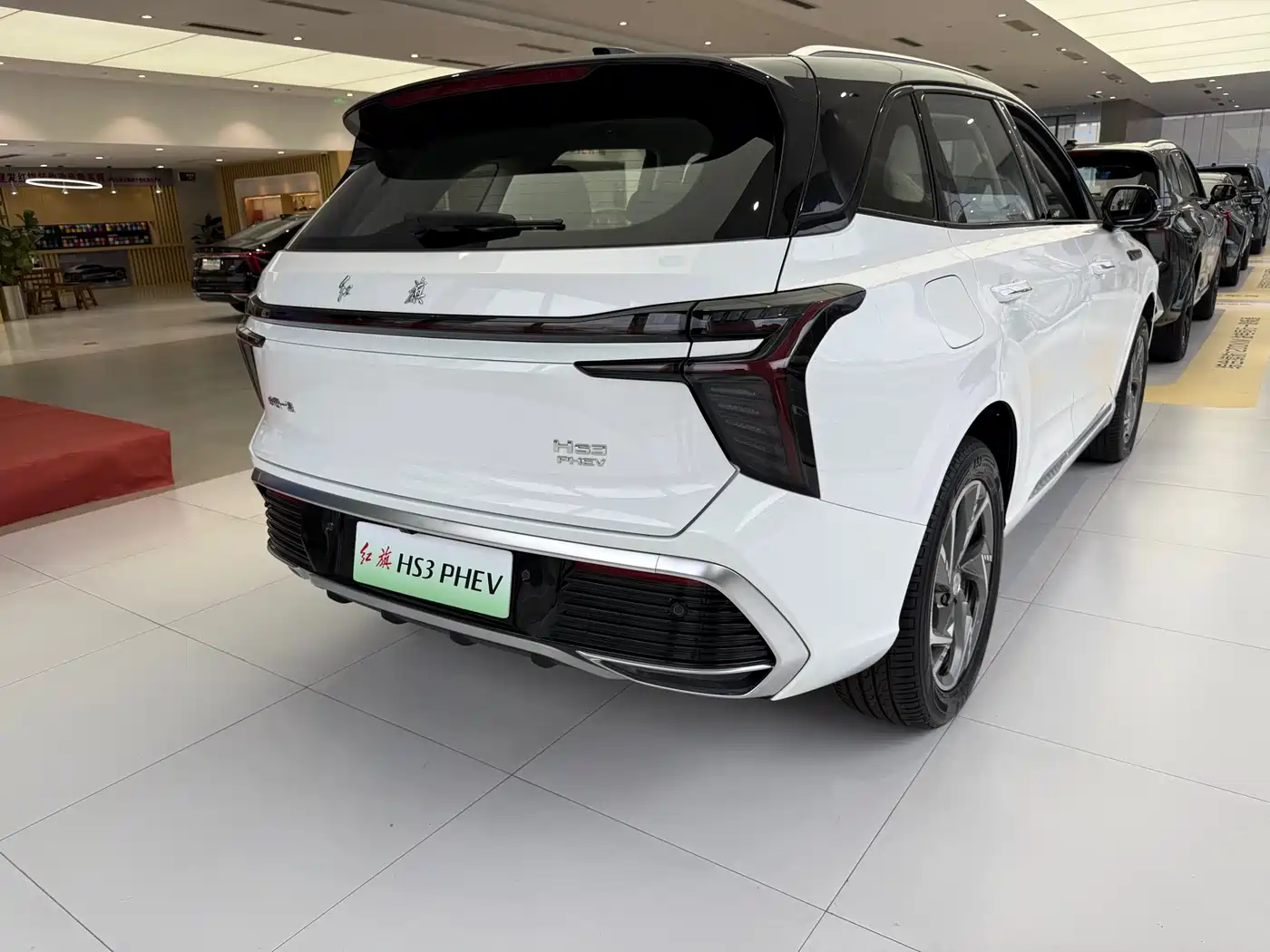 Hongqi HS3 PHEV 2024 PHEV 115km Power Edition фото 11