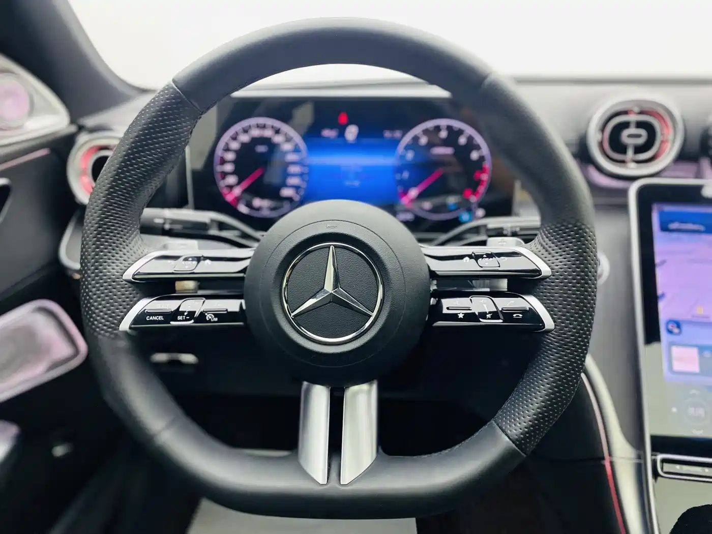 Mercedes-Benz C-Class 2023 C 200 L Sport фото 8