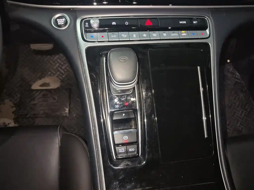 GAC Trumpchi Trumpchi M8 2023 Leading Series 390T Premium Edition фото 10