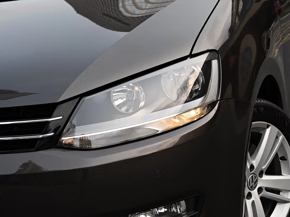 Volkswagen Sharan 2018 380TSI Comfort 7-Seater фото 8